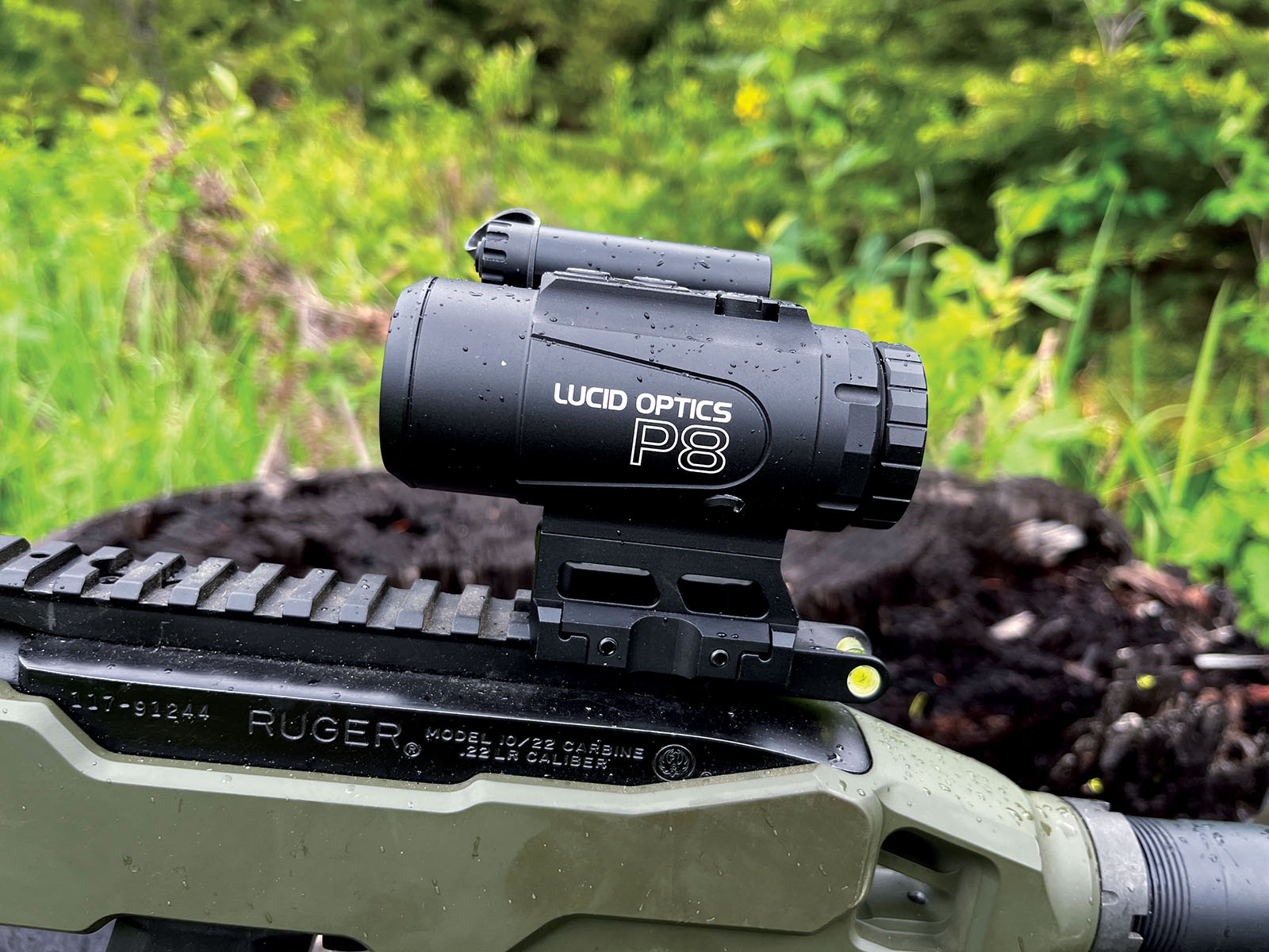 Lucid’s P8 Prismatic Combat Sight is completely waterproof, making it impervious to rain or snow while in the field. The optic is also nitrogen purged to be fog proof in cold or wet weather.